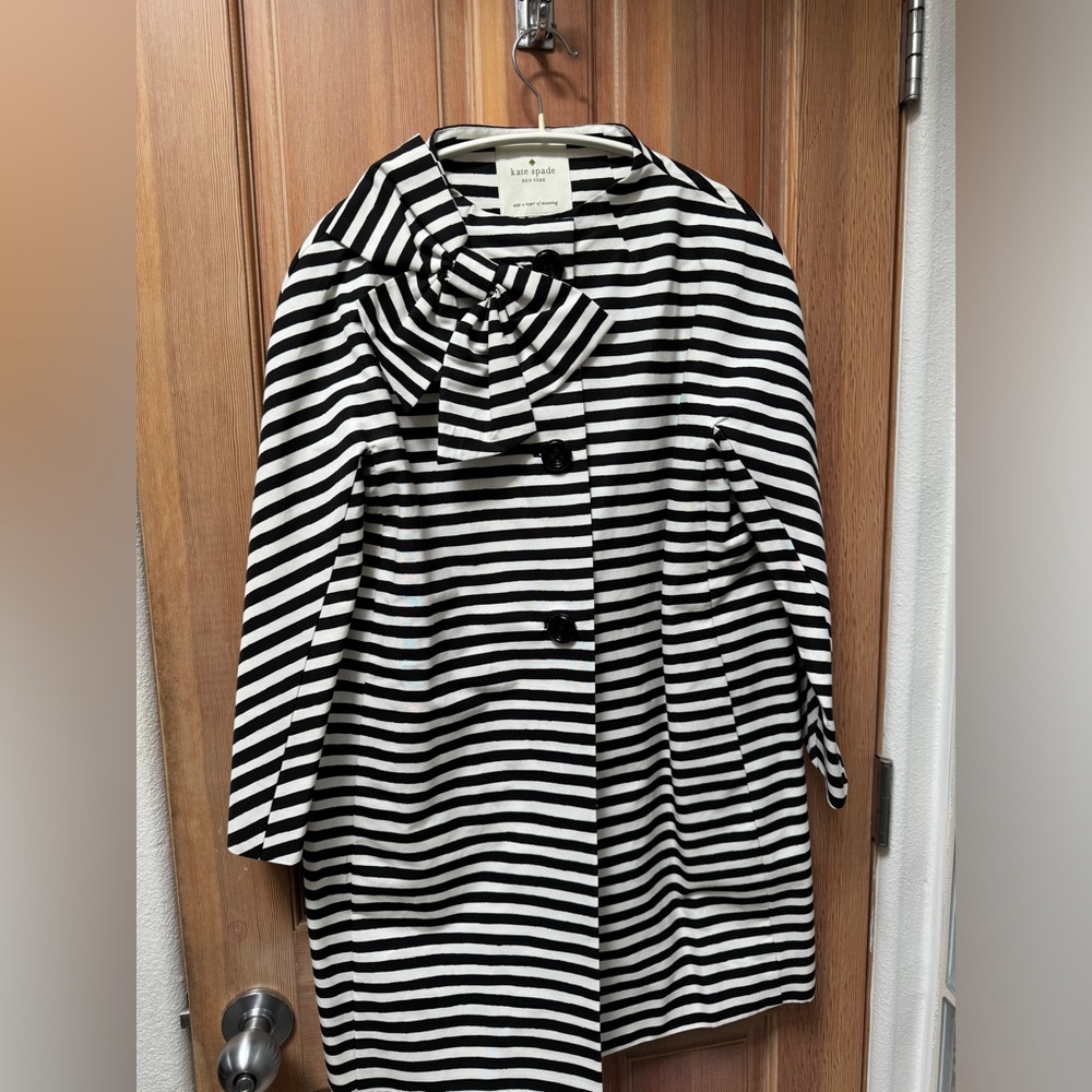 Kate Spade Coat S Bow Dry Cleaned Blk White Stripe, little use